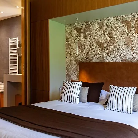 Logis De La Tour Hotel Dunieres